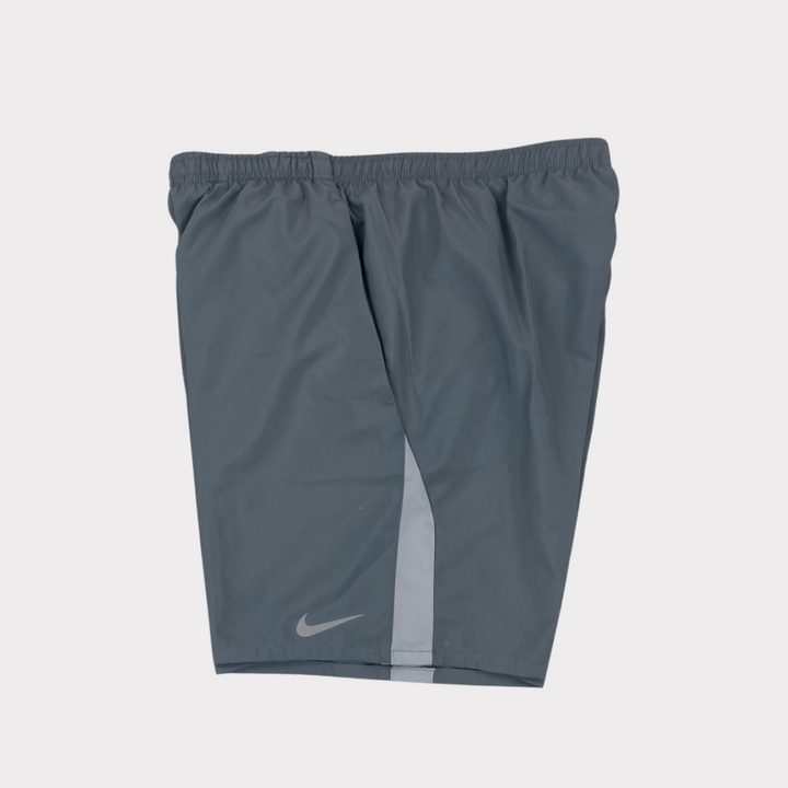 Nike Challenger Shorts - Grey/Silver